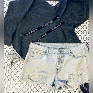 Cropped Calvin Klein Hoodie